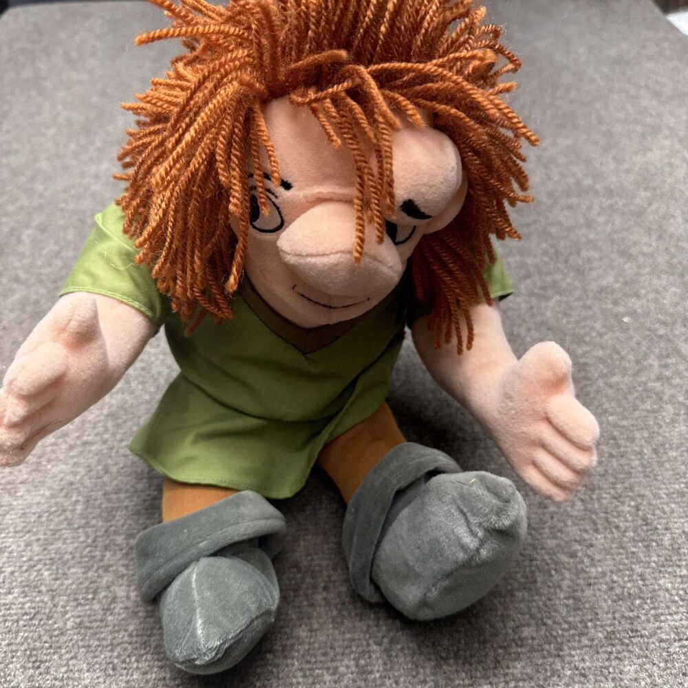 Disneyland Walt Disney World Hunchback of Notre Dame Quasimodo plush doll 11"